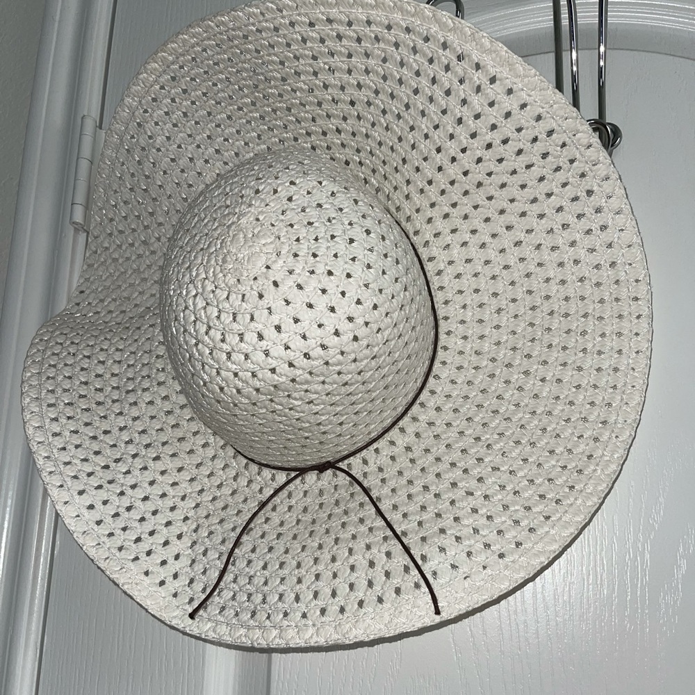 white Lace beach hat